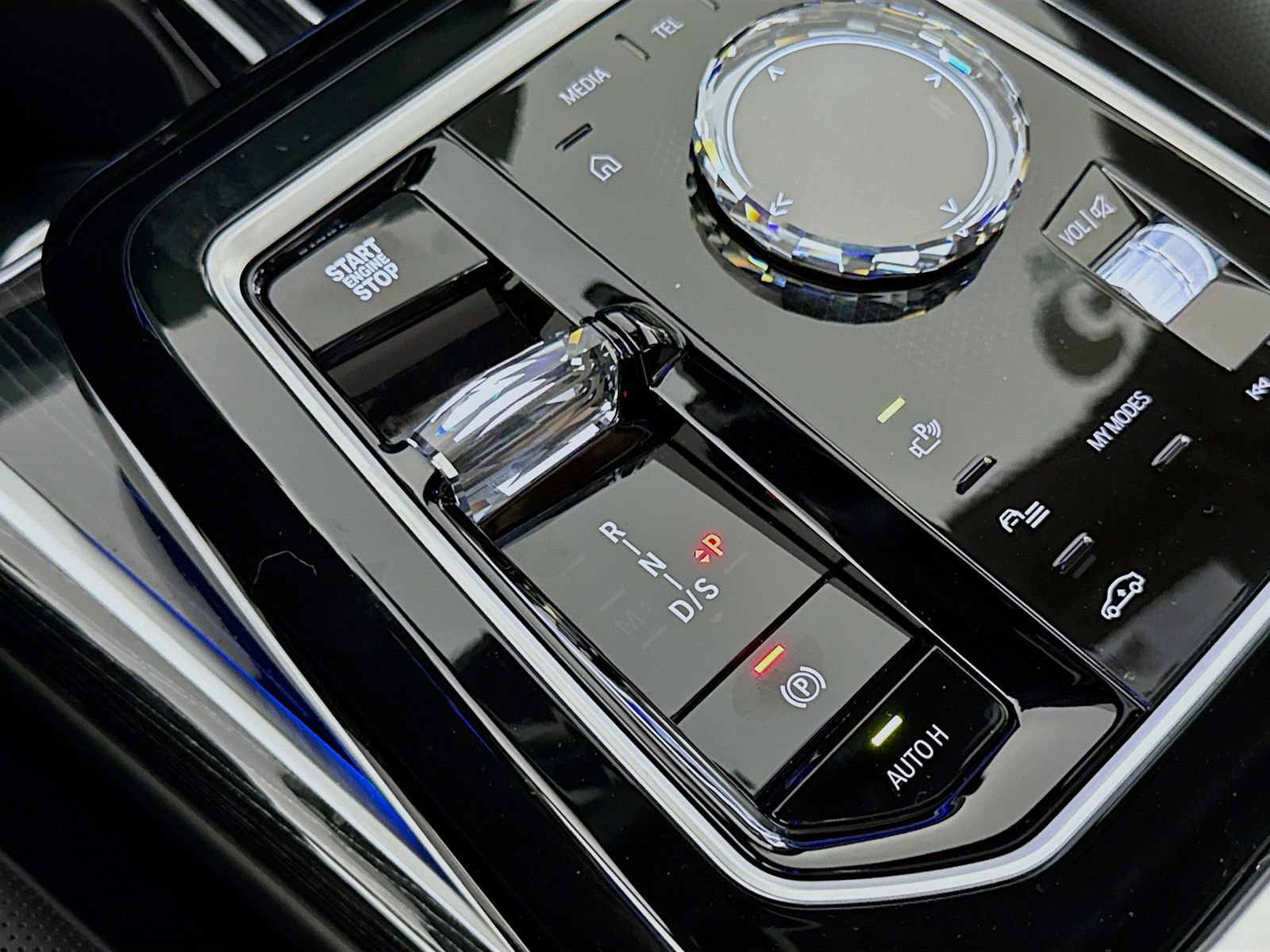 Used 2025 BMW 760i xDrive image 17