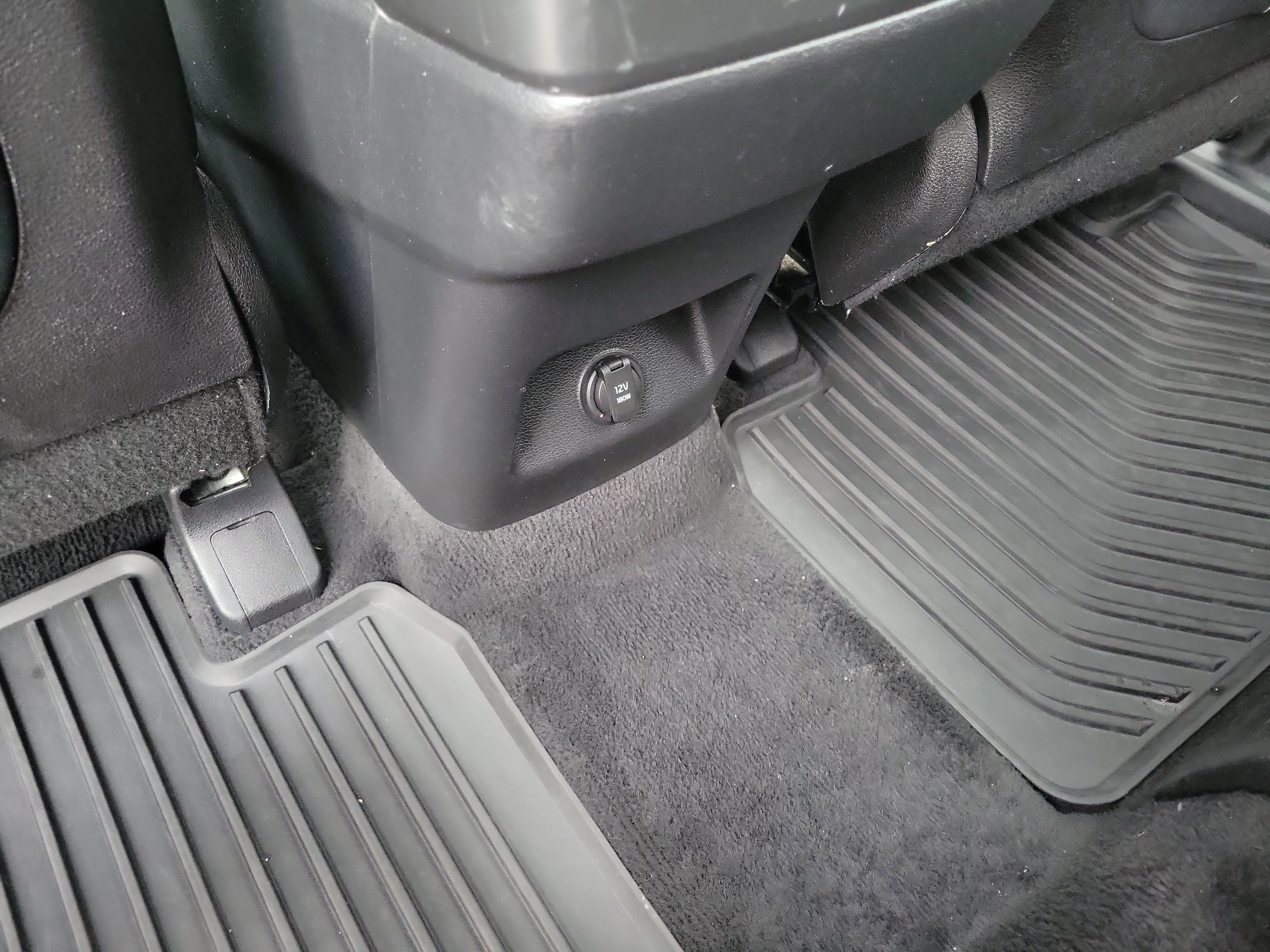 Used 2023 Kia Telluride LX FWD image 12