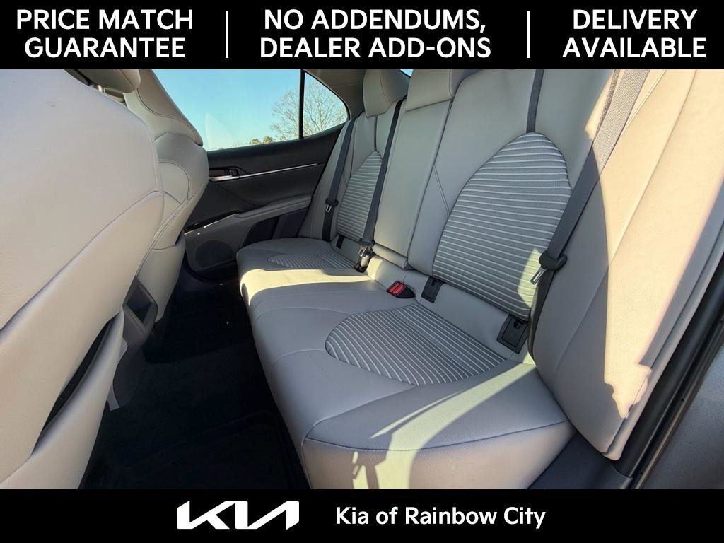 Used 2024 Toyota Camry SE image 15