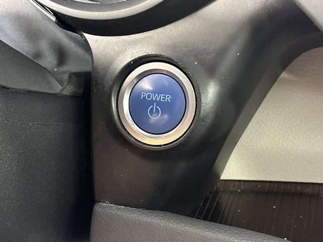 Used 2023 Toyota Sienna XLE AWD/4WD image 32