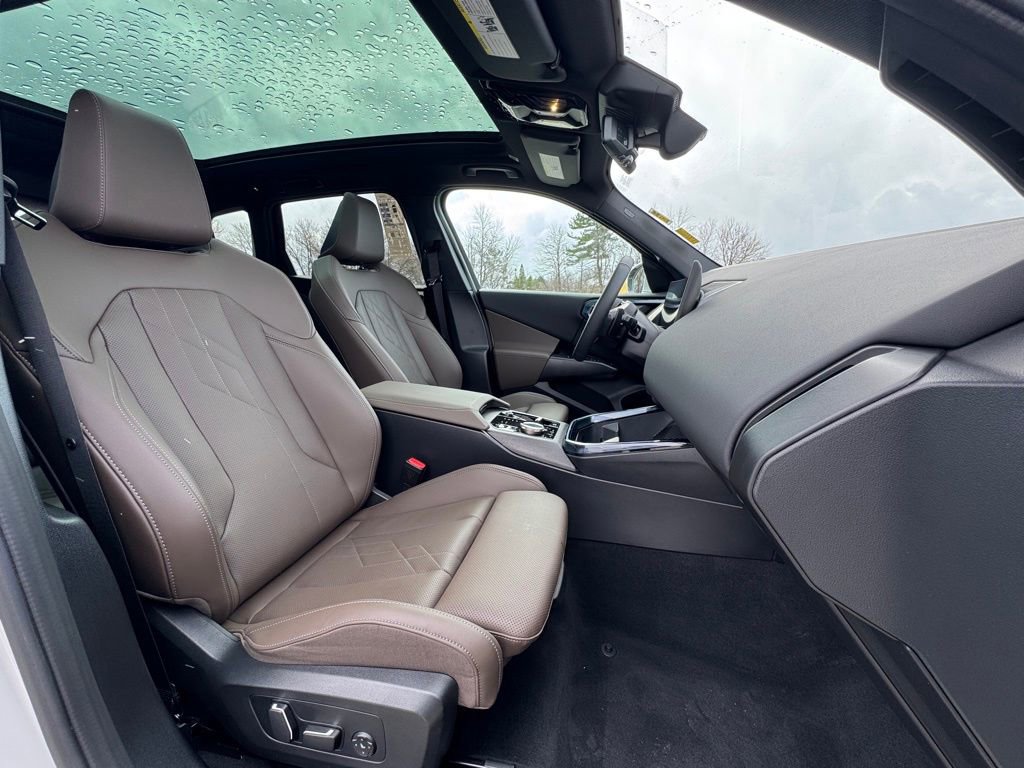 Used 2025 BMW X3 xDrive30i image 32