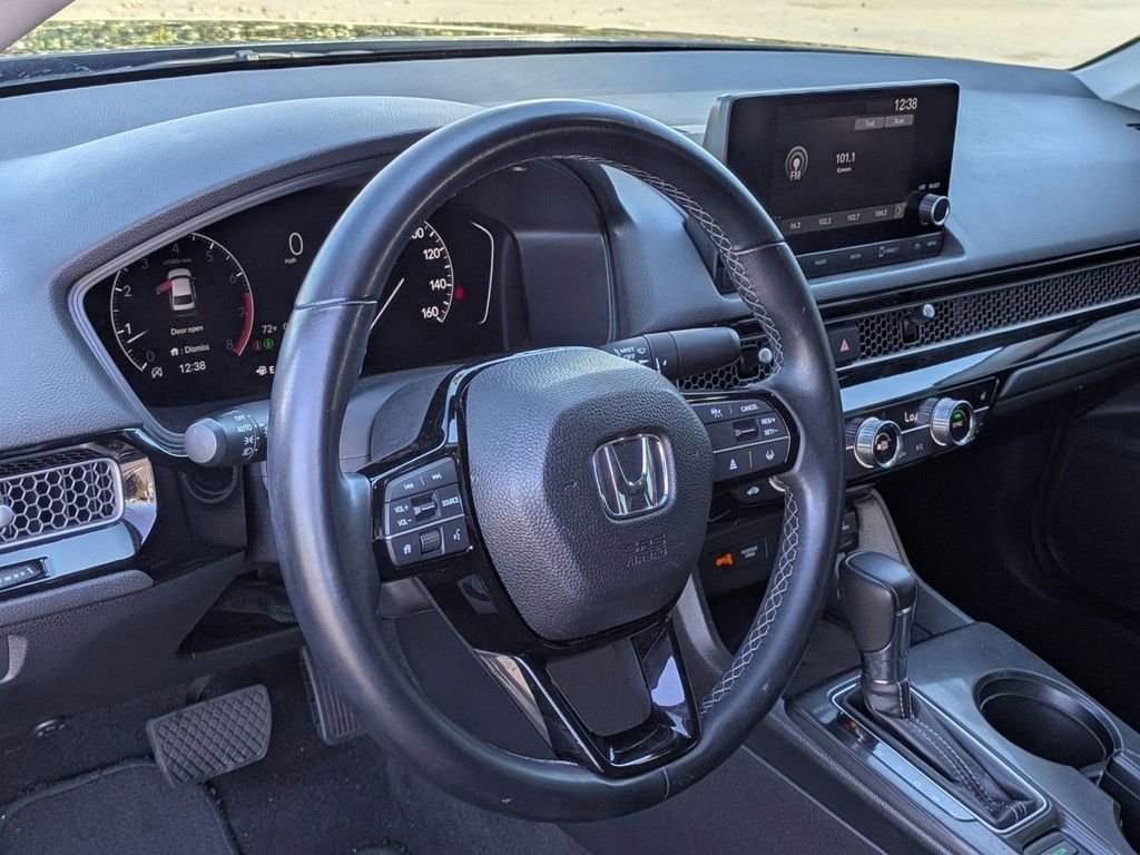 Used 2023 Honda Civic EX image 4