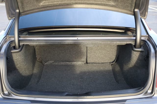 Used 2022 Chrysler 300 Touring w/ Sport Appearance Package image 22