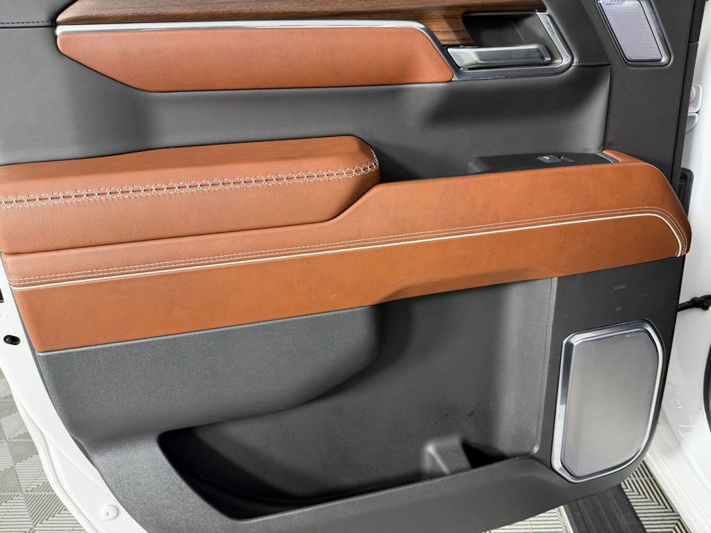 Used 2024 GMC Sierra 1500 Denali Ultimate image 27