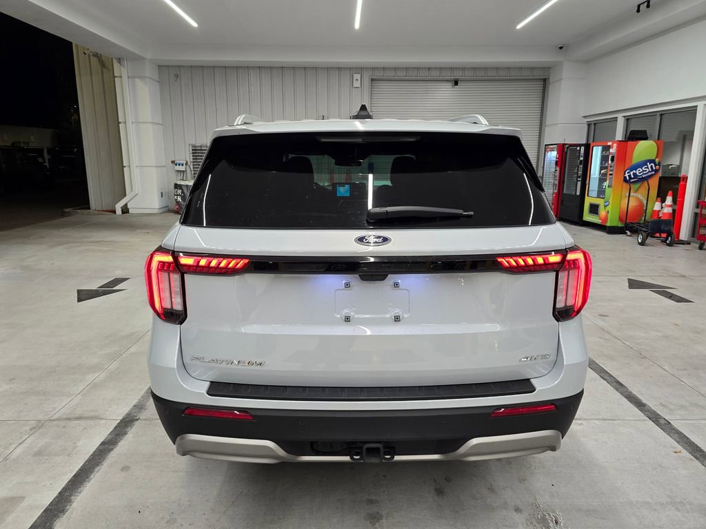 Used 2025 Ford Explorer Platinum w/ LUX Leather Package image 5