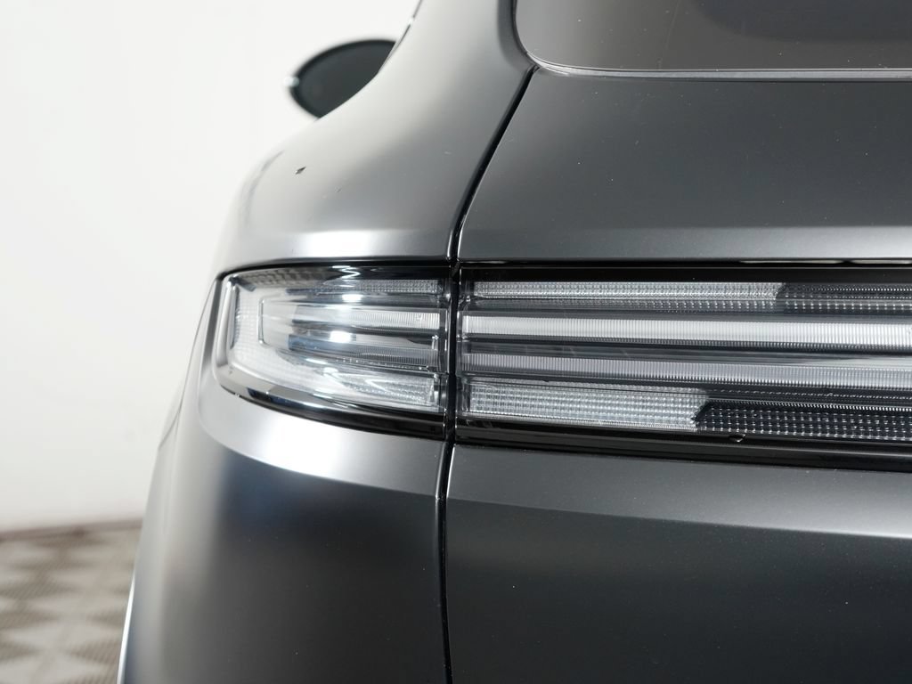 Certified 2024 Porsche Cayenne Turbo AWD/4WD image 15