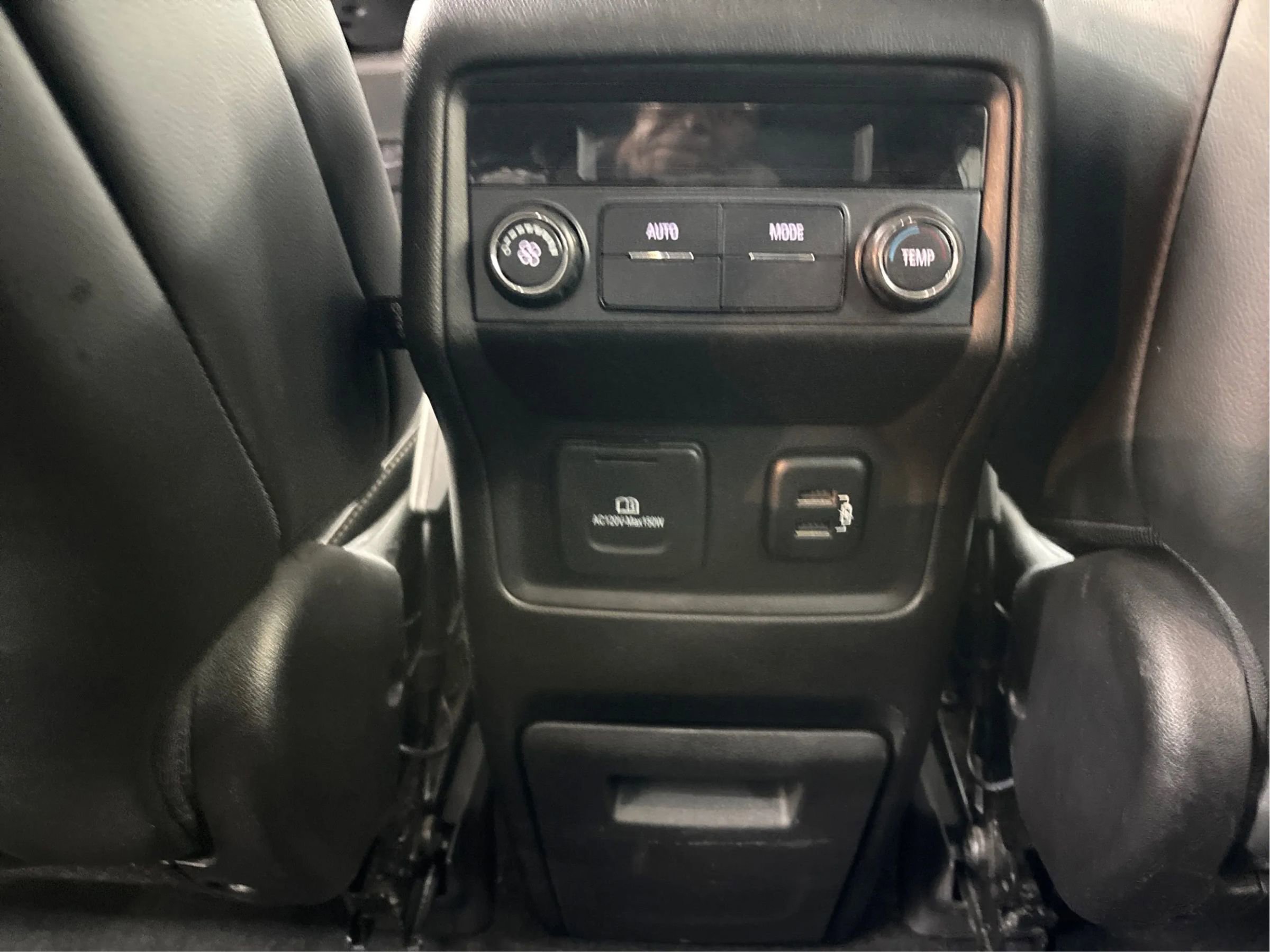 Used 2018 GMC Acadia SLT image 28