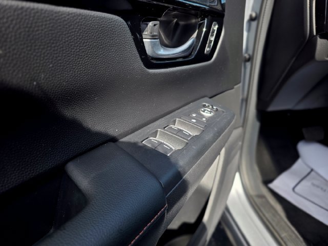 Used 2023 Honda CR-V Sport Touring image 27