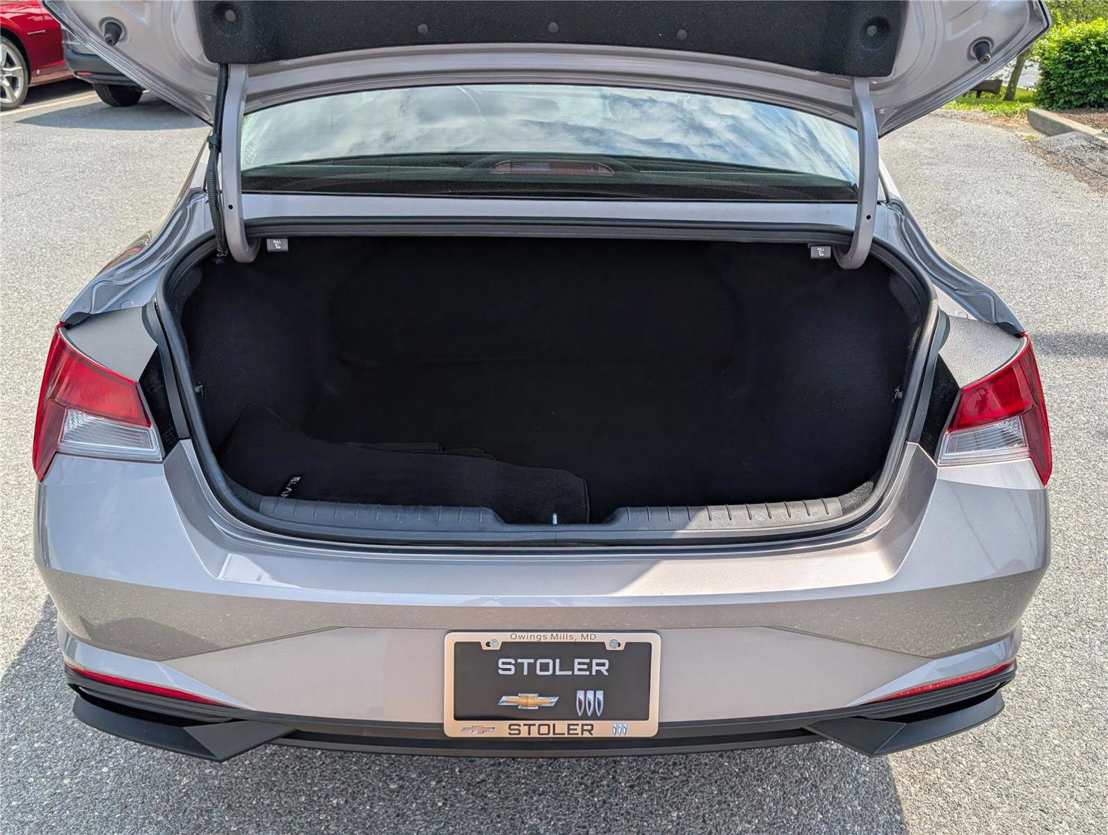 Used 2023 Hyundai Elantra SEL w/ Cargo Package FWD image 13