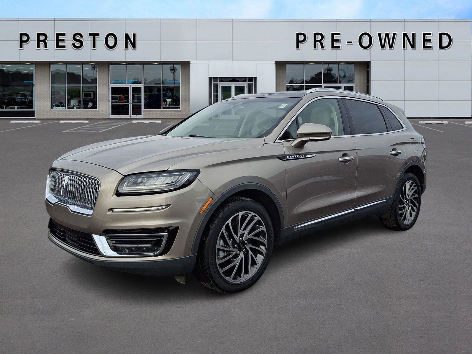 Used 2020 Lincoln Nautilus Reserve image 3