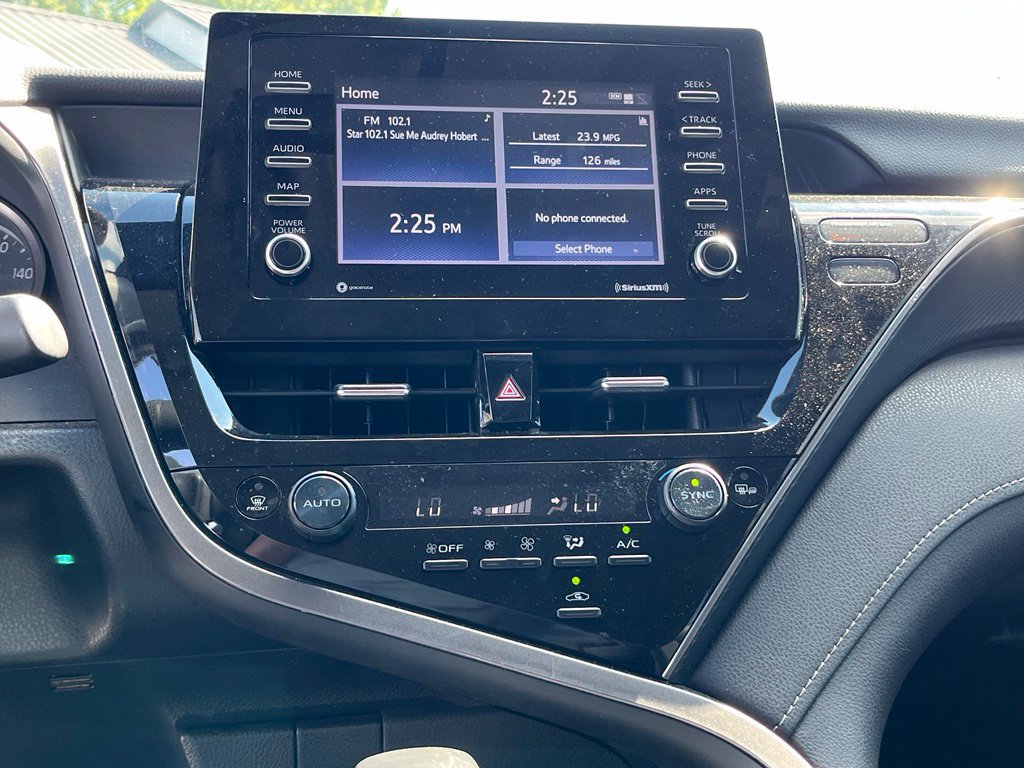Used 2022 Toyota Camry SE FWD image 17