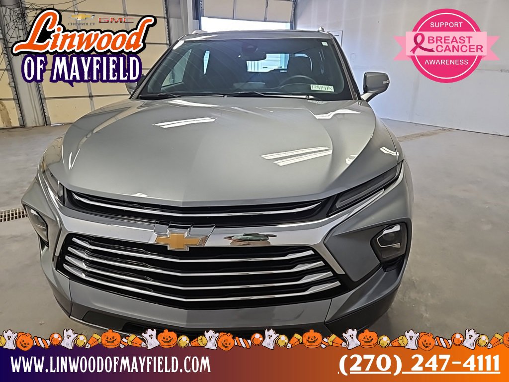 Used 2024 Chevrolet Blazer Premier image 3