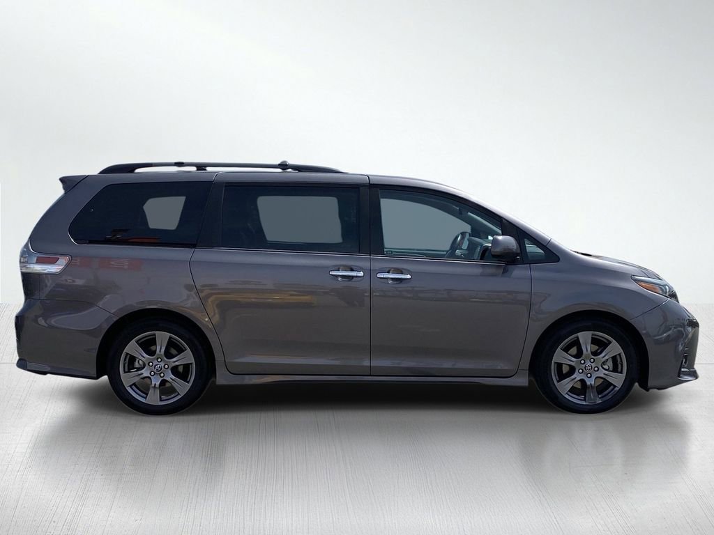 Certified 2019 Toyota Sienna SE FWD image 10