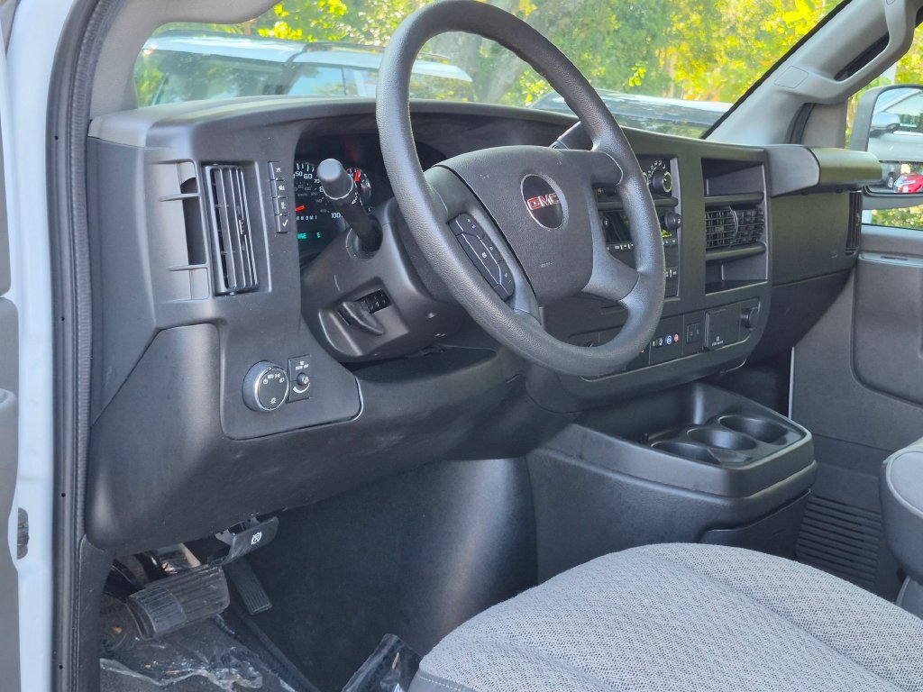Used 2025 GMC Savana 3500 LT w/ LT Preferred Equipment Group RWD image 15