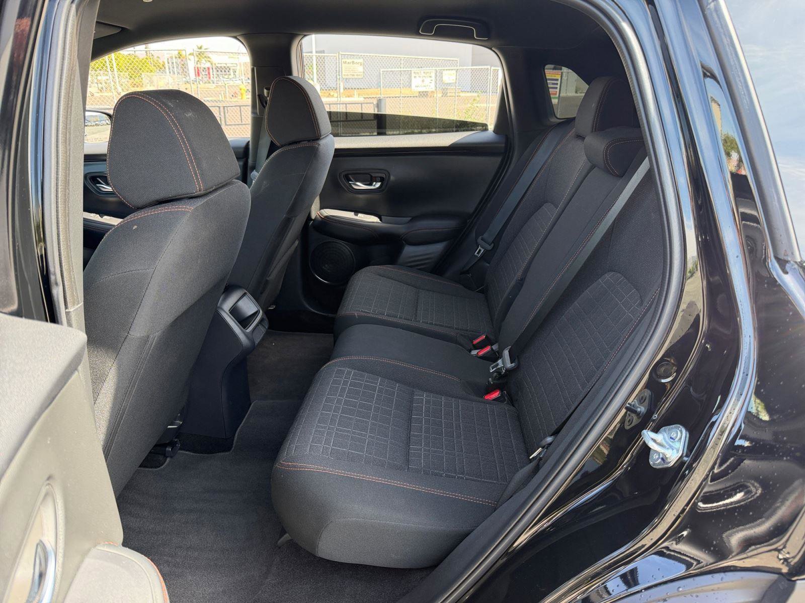 Used 2025 Honda HR-V Sport image 17