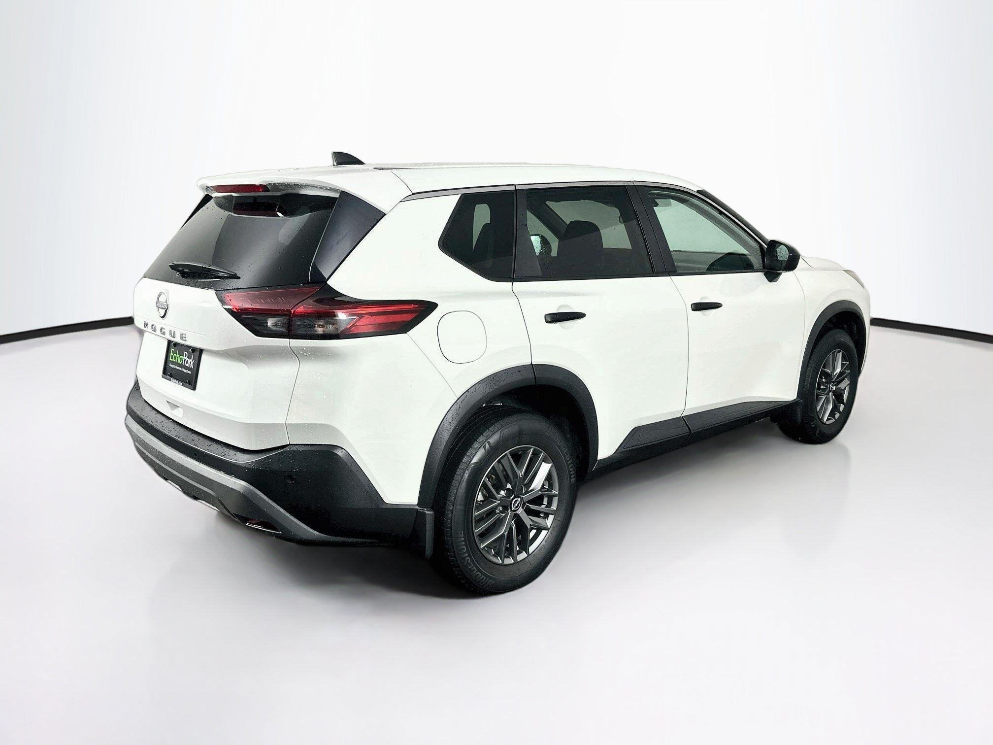 Used 2023 Nissan Rogue S FWD image 9