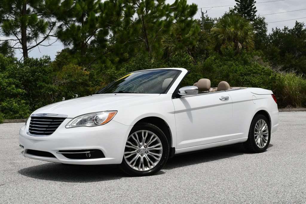 Used 2012 Chrysler 200 Limited FWD image 20
