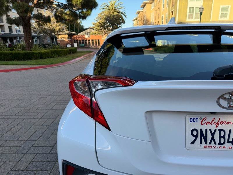 Used 2019 Toyota C-HR LE FWD image 14