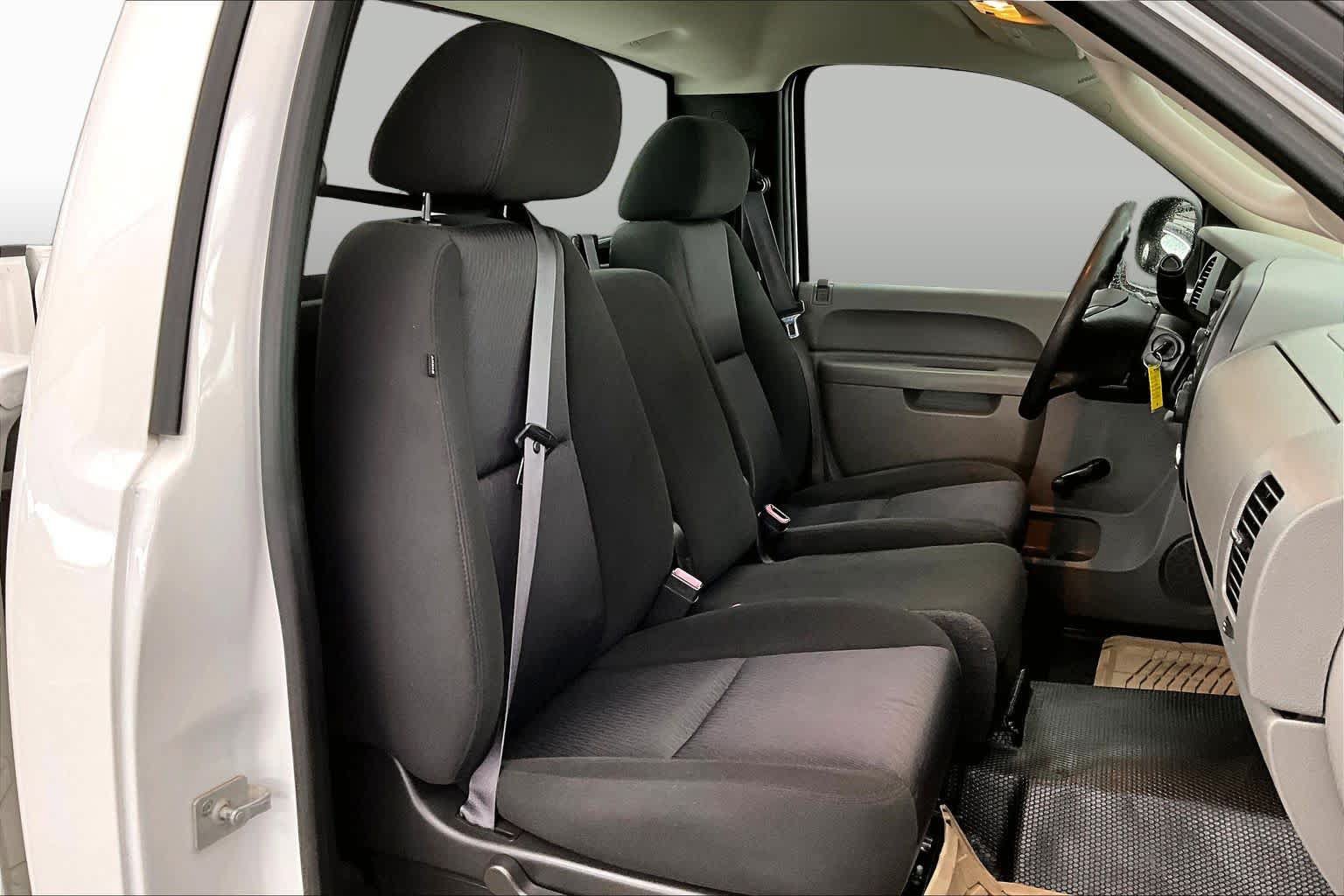 Used 2011 Chevrolet Silverado 1500 W/T w/ LS Package RWD image 7