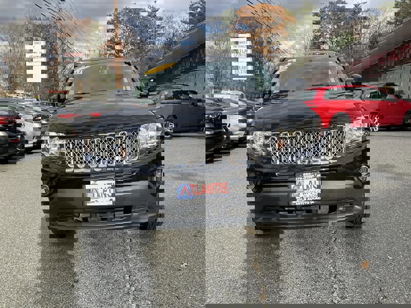 Used 2014 Jeep Compass Latitude w/ Sun/Sound Group image 2