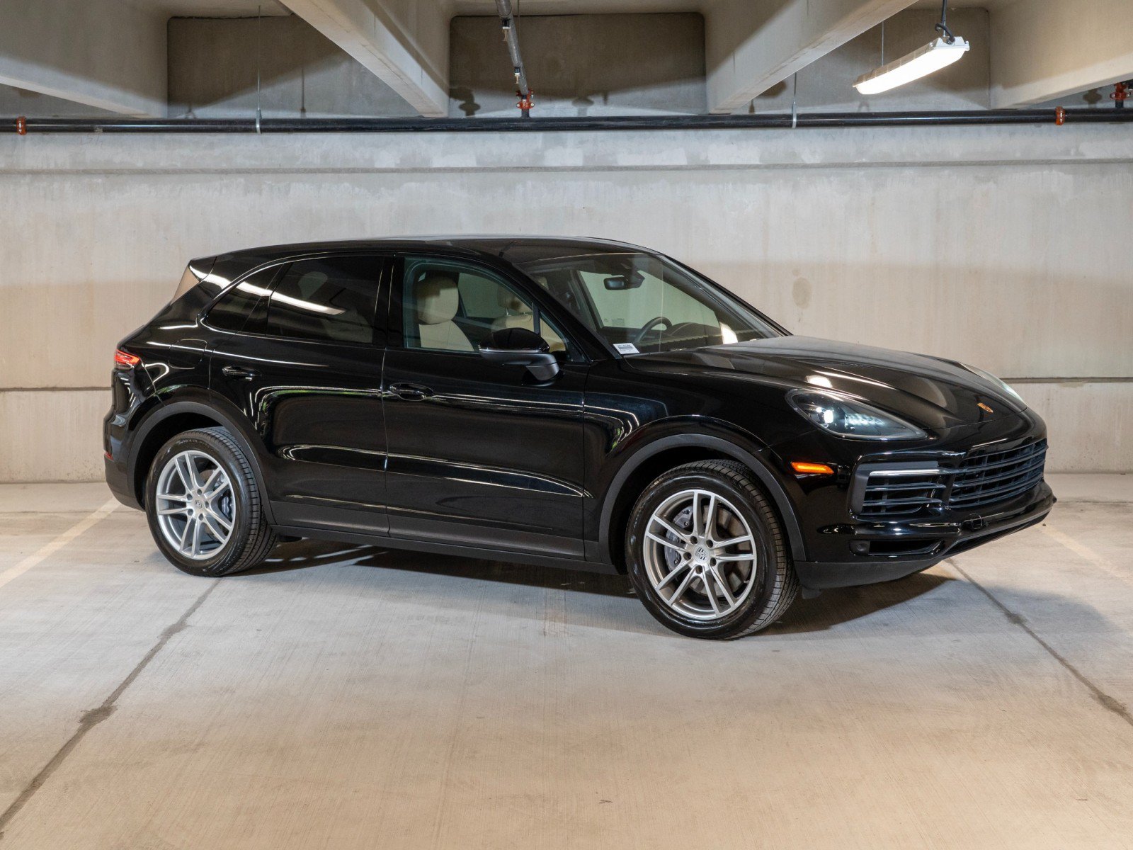 Certified 2022 Porsche Cayenne AWD/4WD image 9