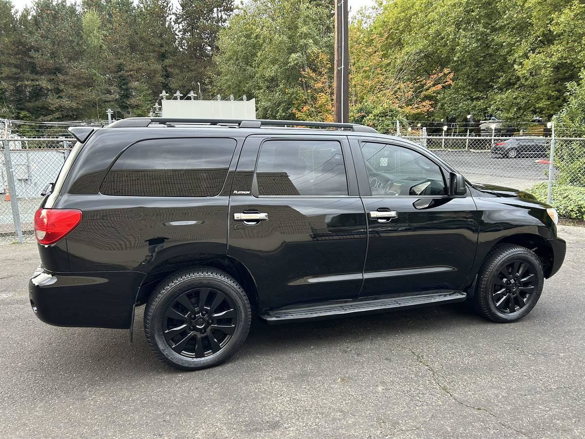 Used 2012 Toyota Sequoia Platinum image 4