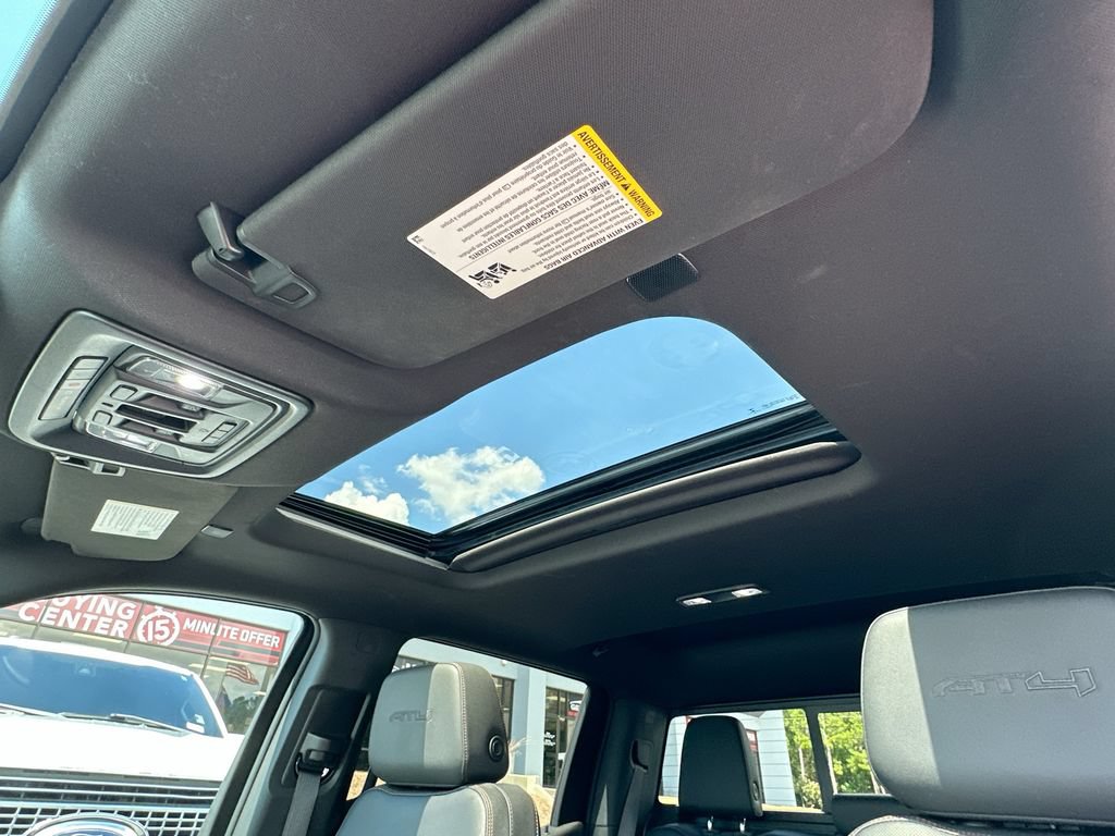 Used 2022 GMC Sierra 1500 AT4 w/ AT4 Premium Package AWD/4WD image 11