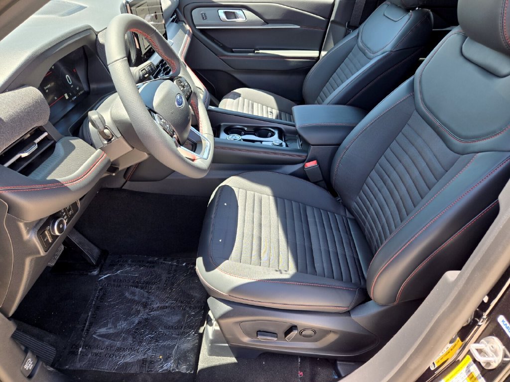 New 2026 Ford Explorer ST-Line w/ ST-Line Street Pack RWD image 19