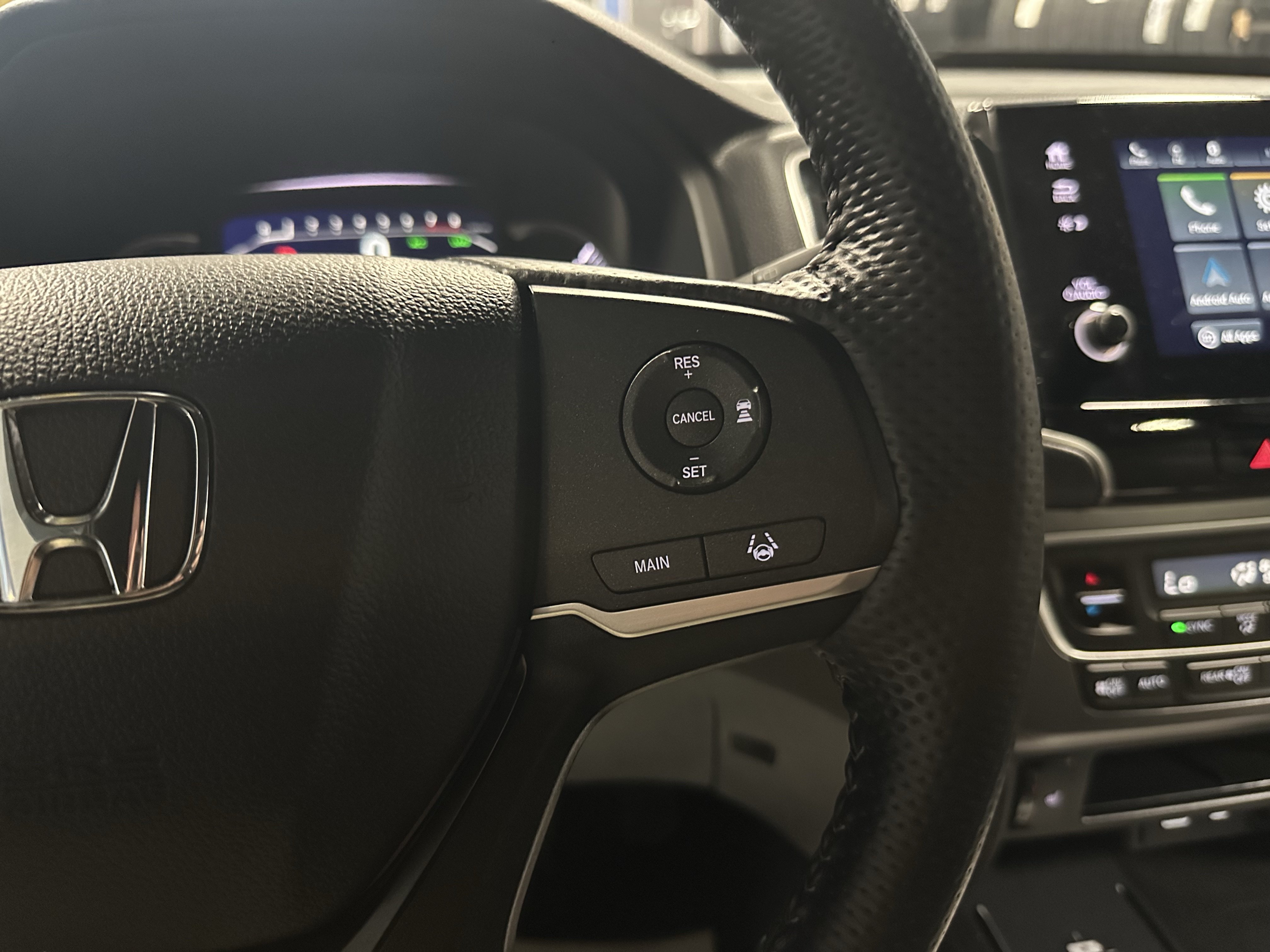 Used 2024 Honda Passport EX-L image 15