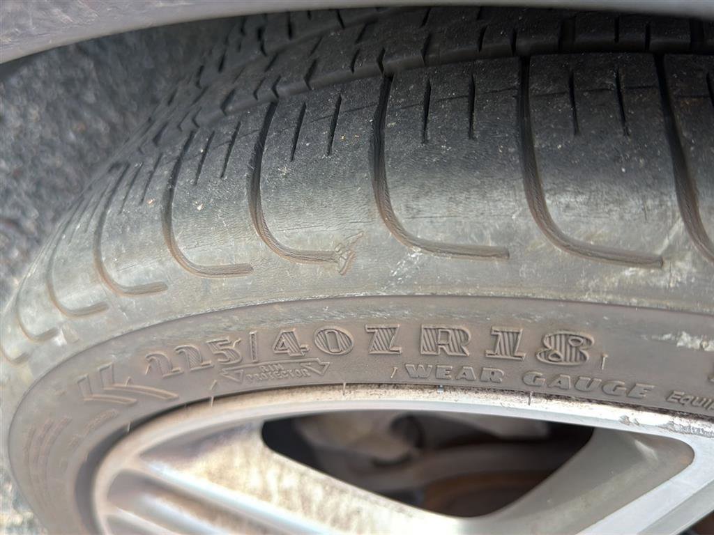 Used 2012 Mercedes-Benz SLK 250 image 3