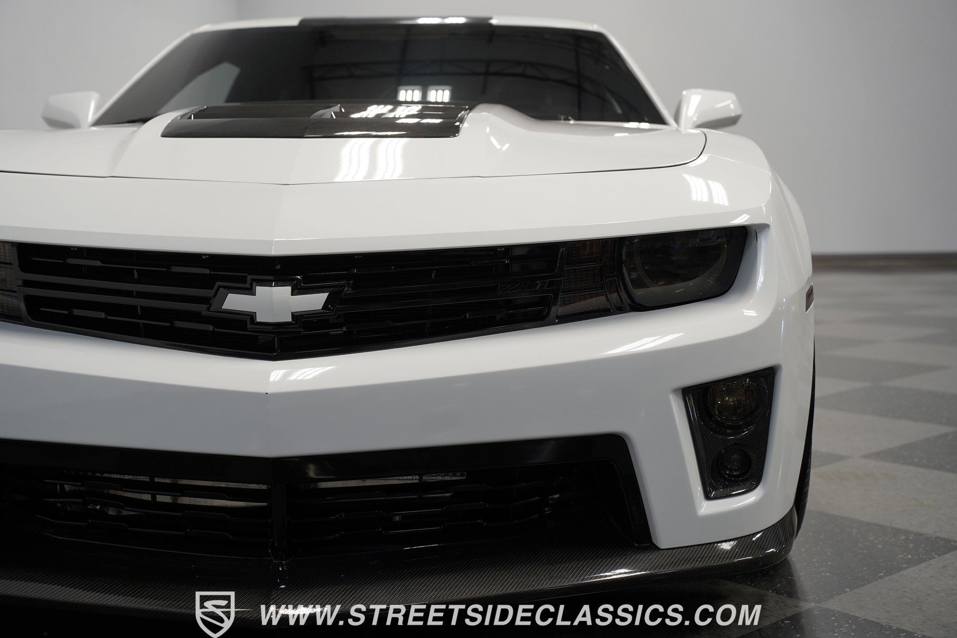 Used 2013 Chevrolet Camaro ZL1 image 17