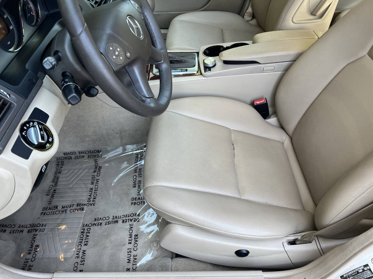 Used 2010 Mercedes-Benz C 350 Sport image 9