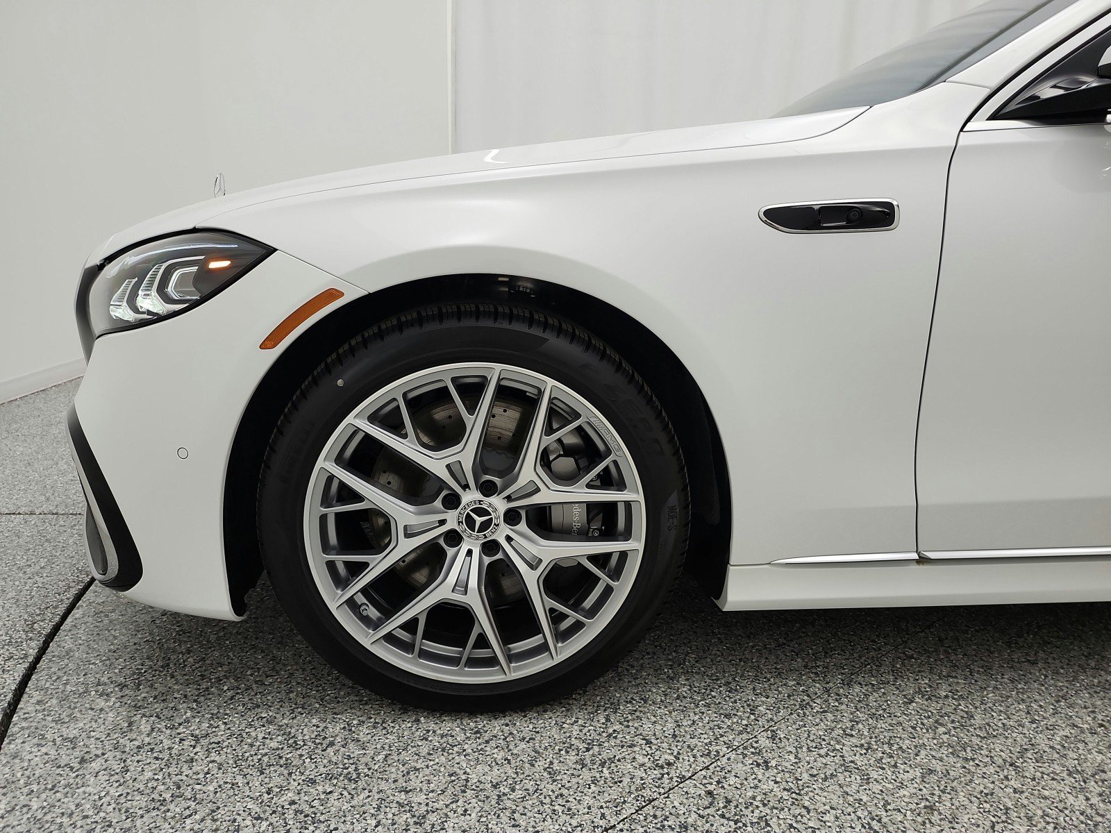 New 2027 Mercedes-Benz S 580 4MATIC Sedan image 13