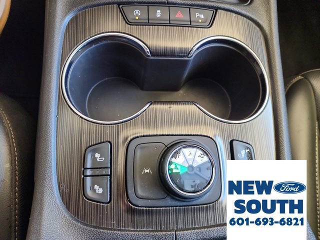 Used 2023 GMC Acadia SLT image 24