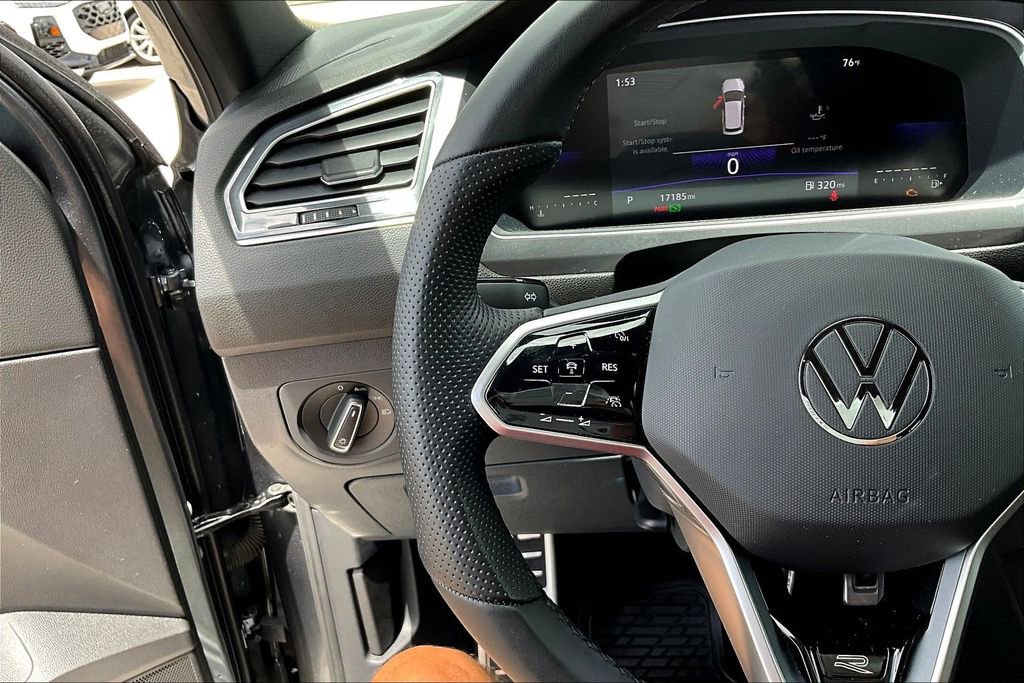 Certified 2023 Volkswagen Tiguan SE R-Line image 24