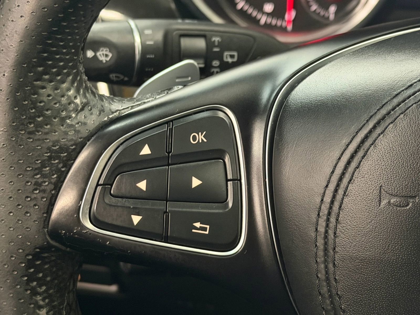 Used 2017 Mercedes-Benz GLS 450 4MATIC w/ Premium Package image 27