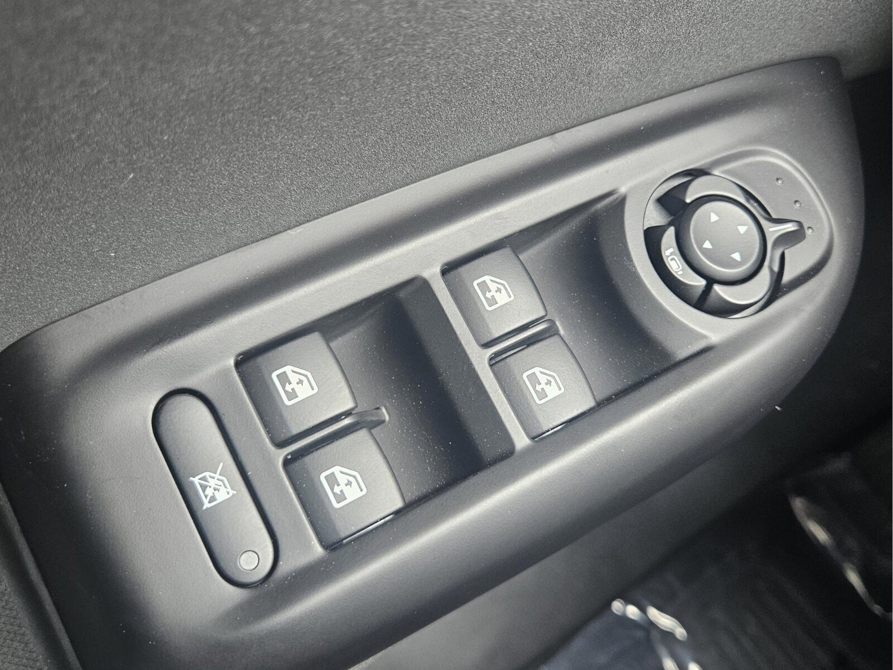 Used 2025 Alfa Romeo Tonale AWD/4WD image 10