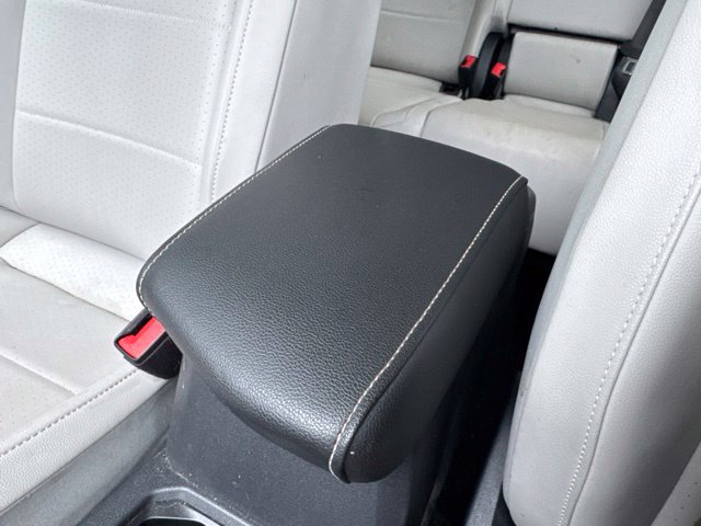 Used 2021 Volkswagen Tiguan SE w/ Panoramic Sunroof Package AWD/4WD image 14