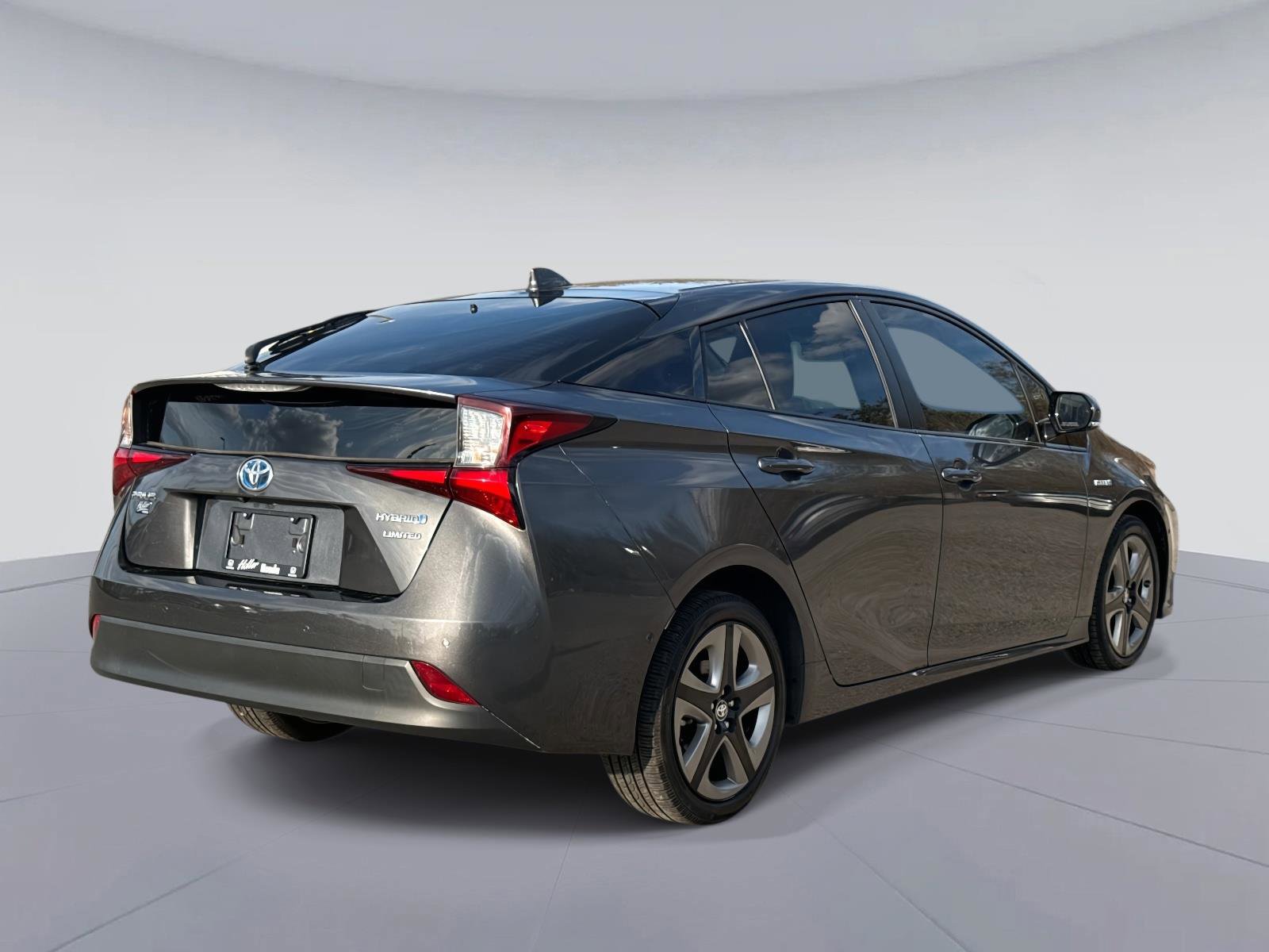 Used 2019 Toyota Prius Limited image 4