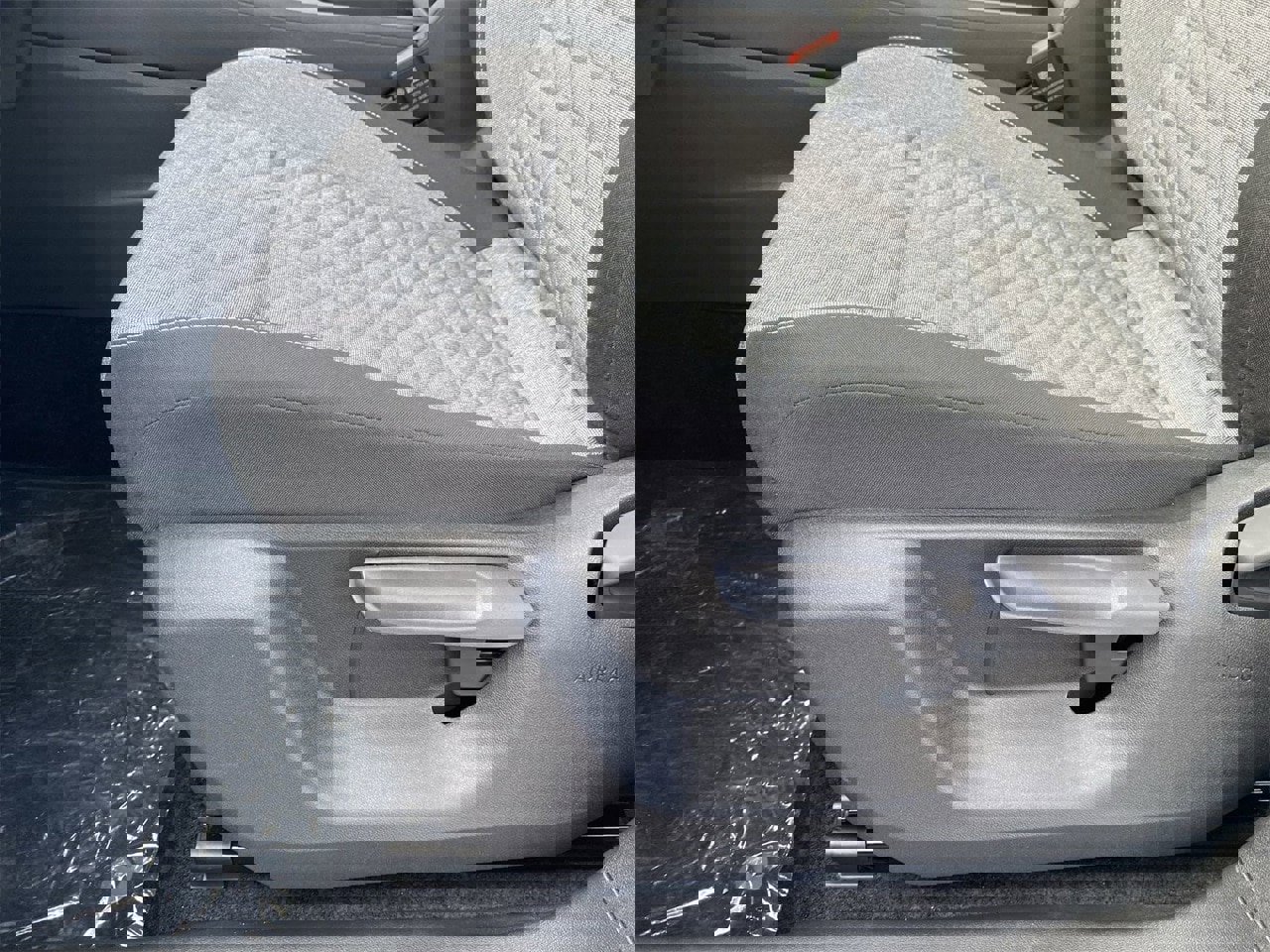 New 2025 Volkswagen Tiguan S image 16