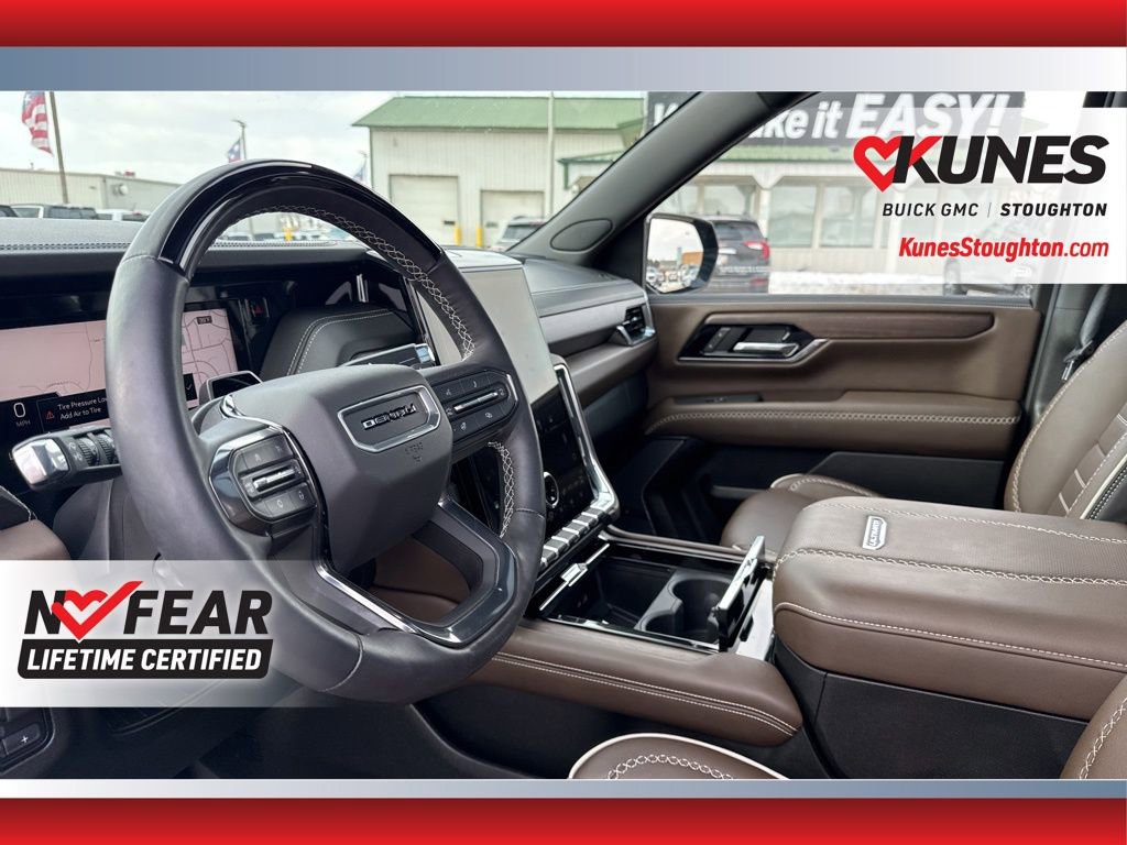 Used 2025 GMC Yukon XL Denali Ultimate w/ LPO, Floor Liner Package image 23