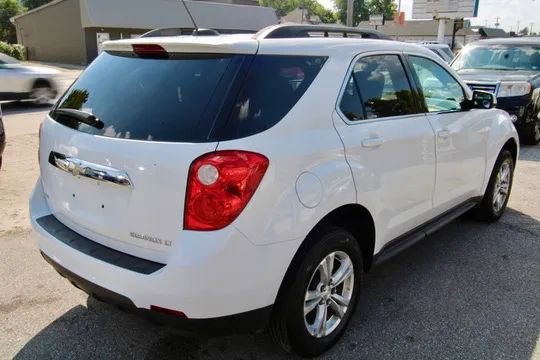 Used 2015 Chevrolet Equinox LT image 6