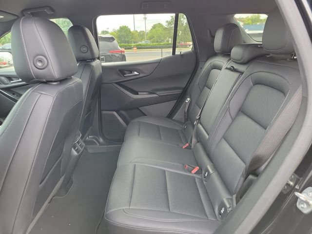 Used 2025 Chevrolet Equinox LT w/ Convenience Package II FWD image 11