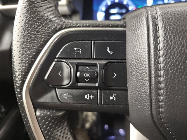 Certified 2025 Toyota Tacoma TRD Off-Road AWD/4WD image 19