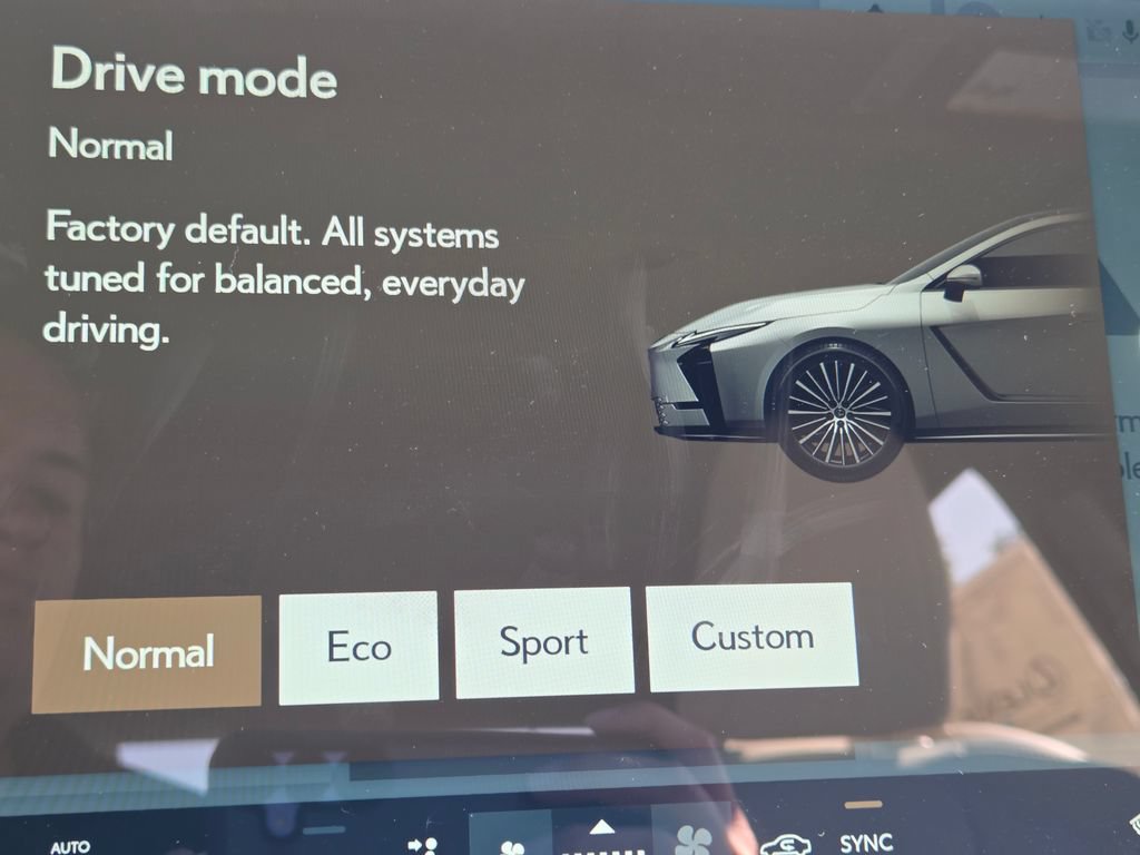 New 2026 Lexus ES 350h FWD image 18