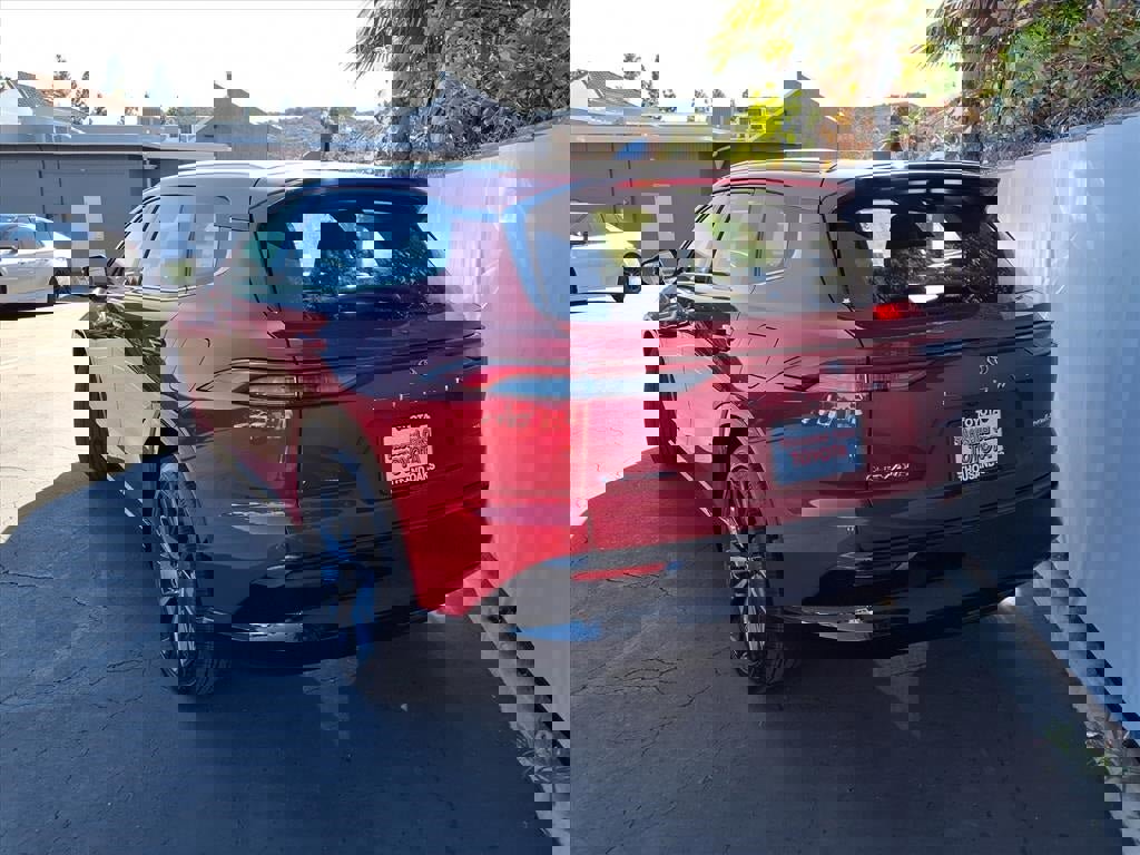 New 2025 Toyota Crown Signia image 5