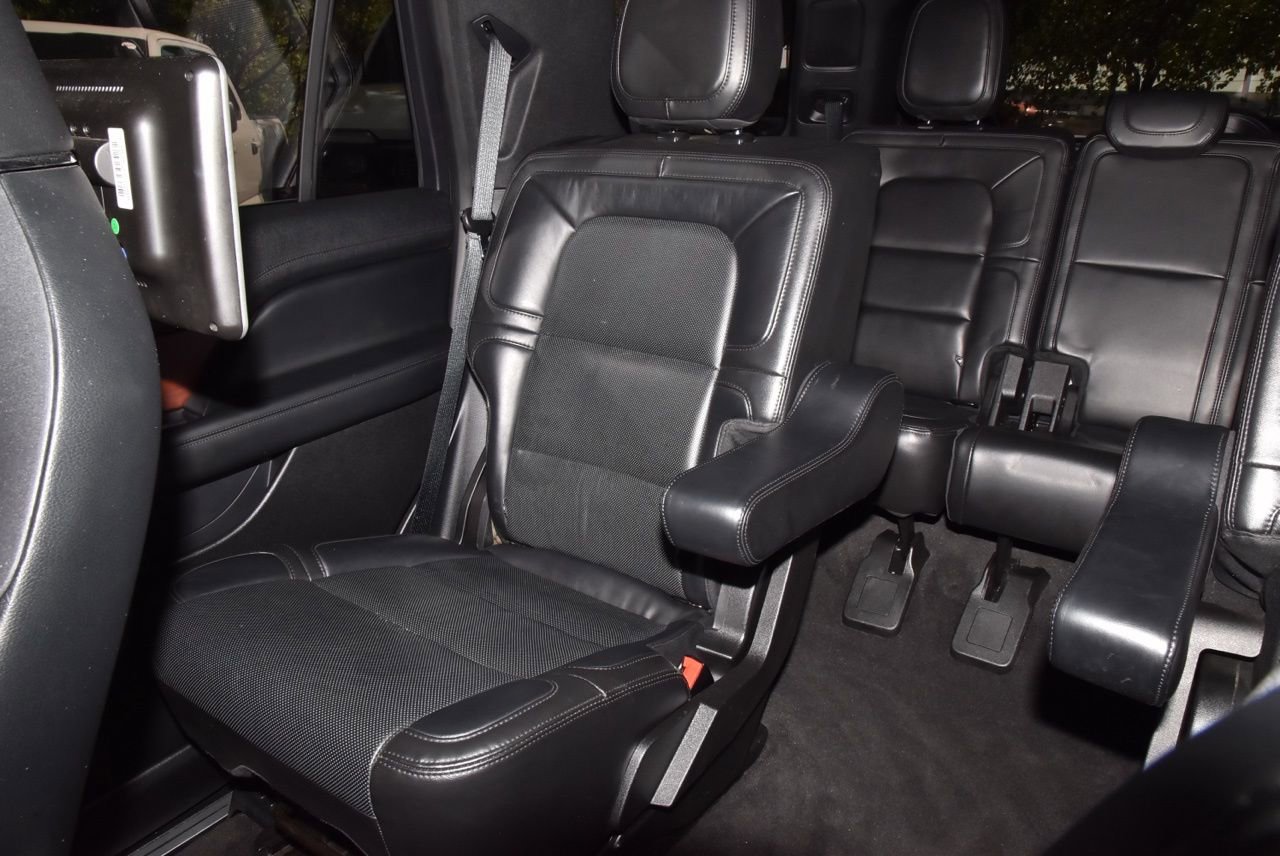 Used 2021 Lincoln Navigator Reserve w/ Luxury Package image 21