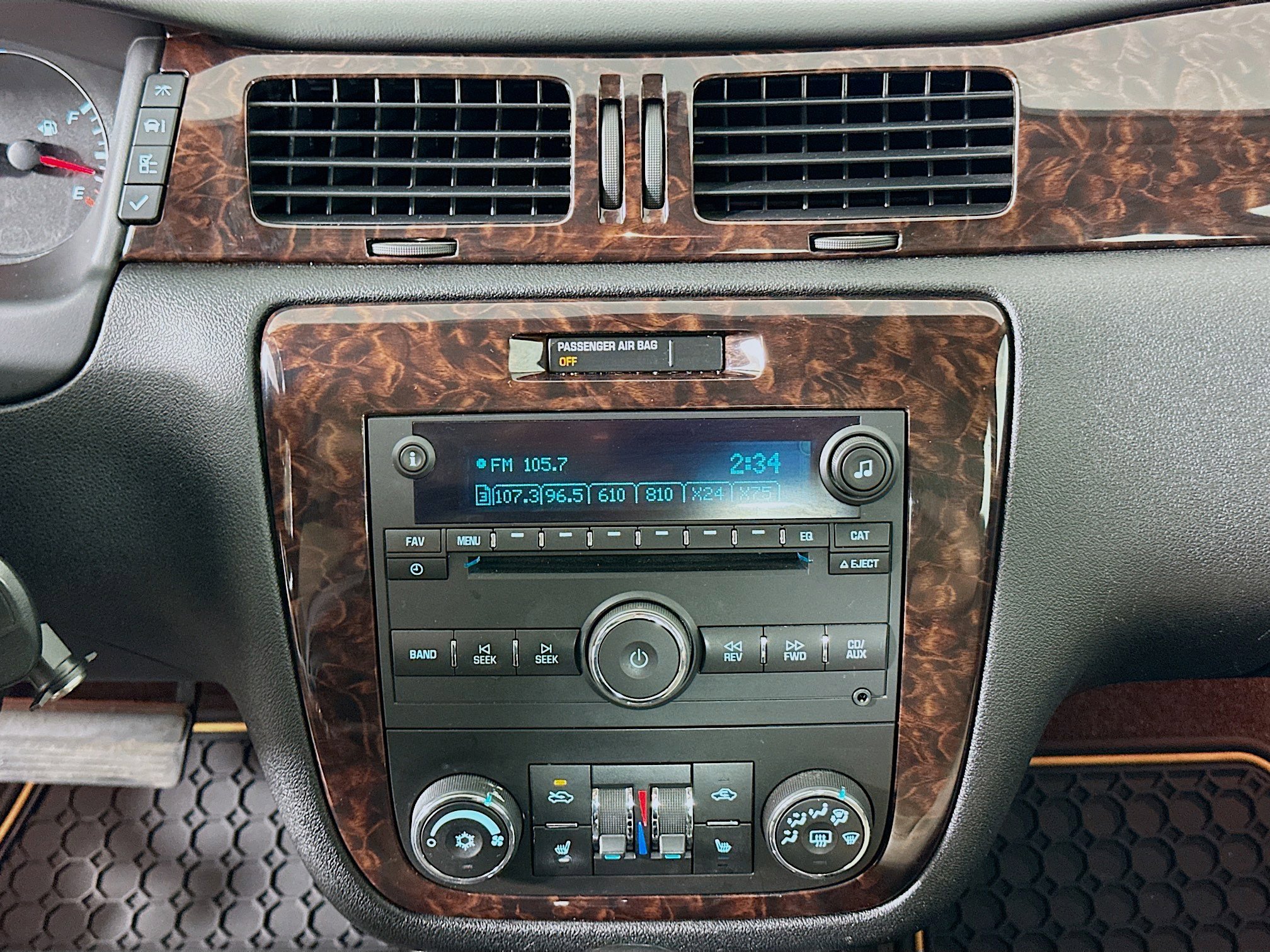 Used 2013 Chevrolet Impala LTZ image 21