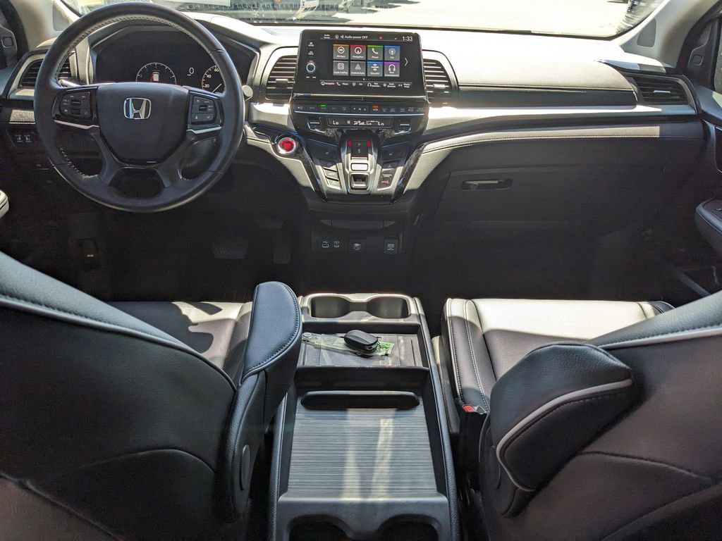 Used 2025 Honda Odyssey Touring image 12