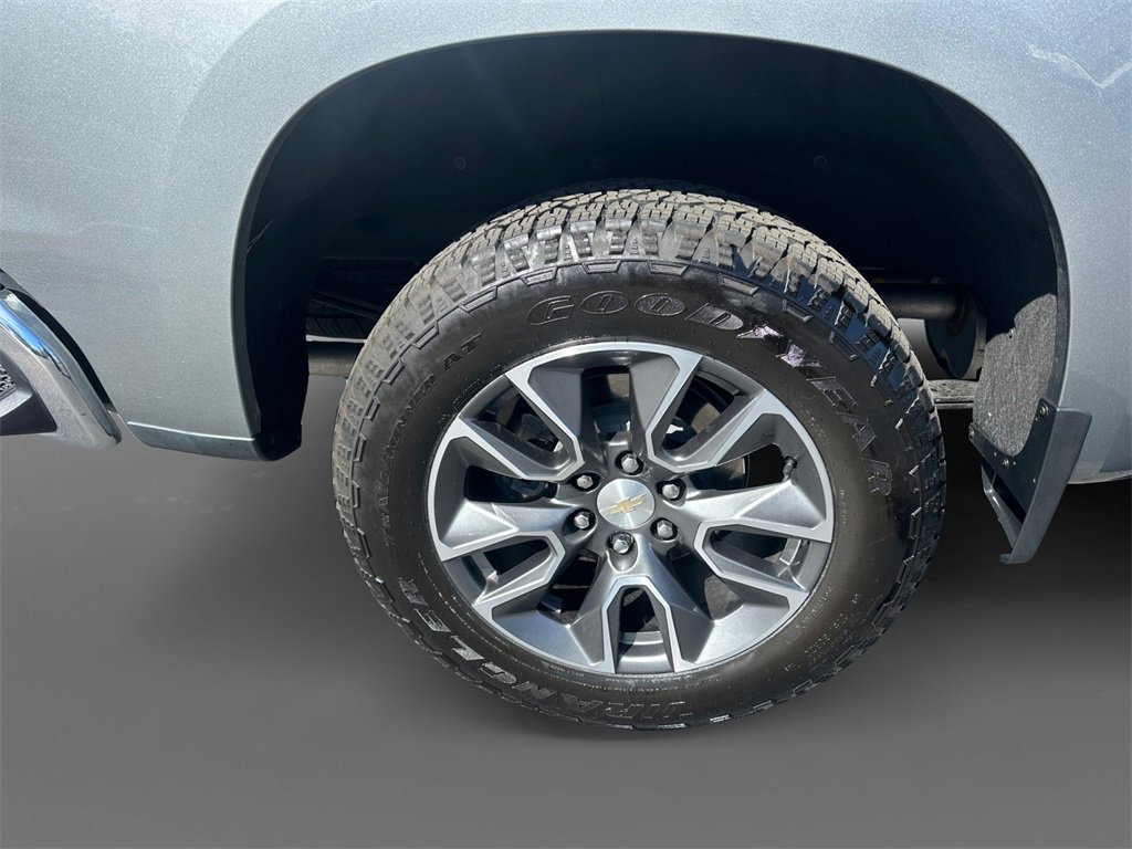 Used 2024 Chevrolet Silverado 1500 LT w/ Z71 Off-Road Package image 16